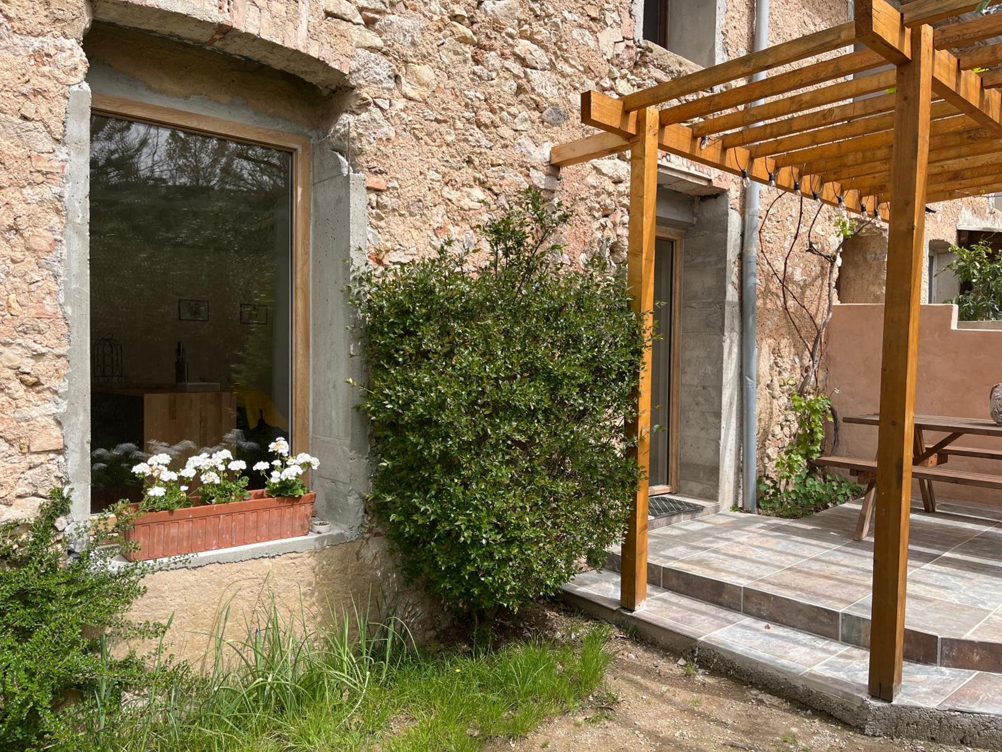 La Bastide Aux Iris - Les Capucines Apartamento Villecroze Exterior foto