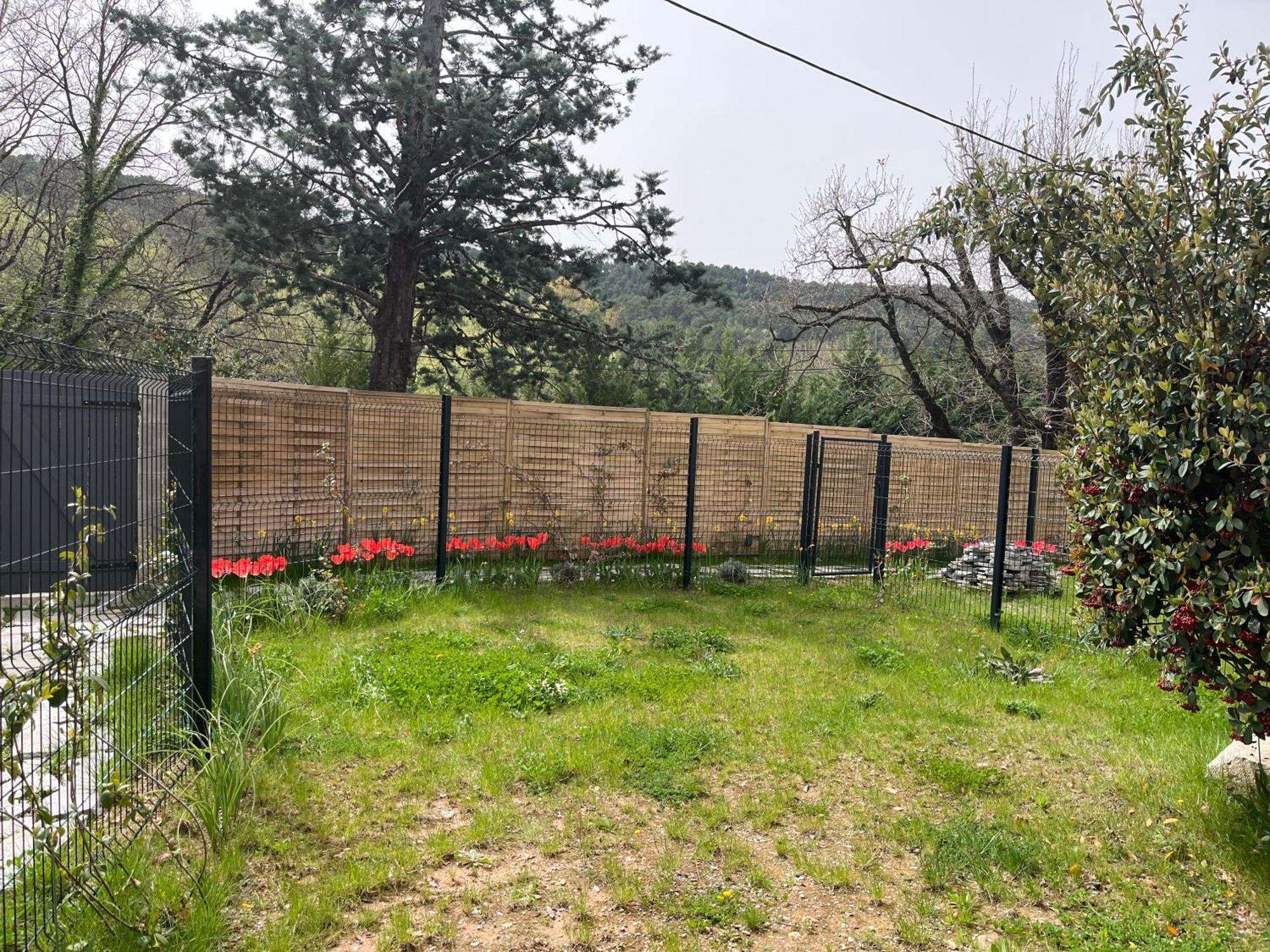 La Bastide Aux Iris - Les Capucines Apartamento Villecroze Exterior foto
