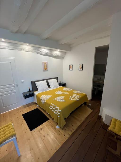 La Bastide Aux Iris - Les Capucines Apartamento Villecroze Exterior foto